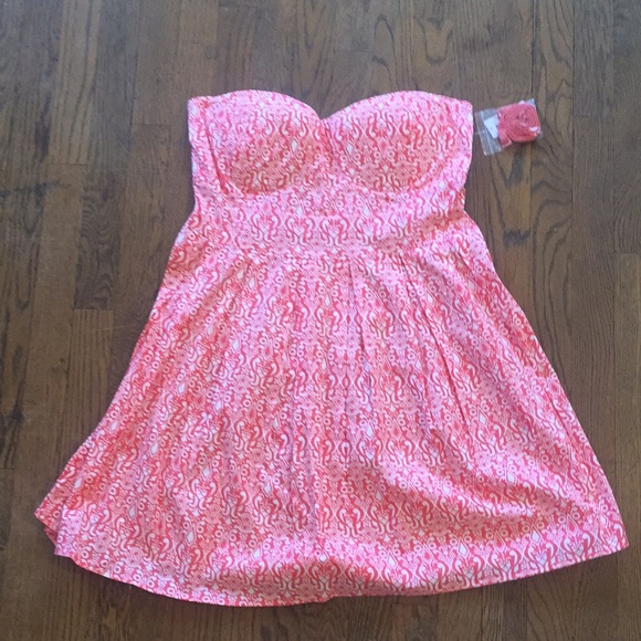 No Boundaries Dresses & Skirts - Coral and cream patterned dress